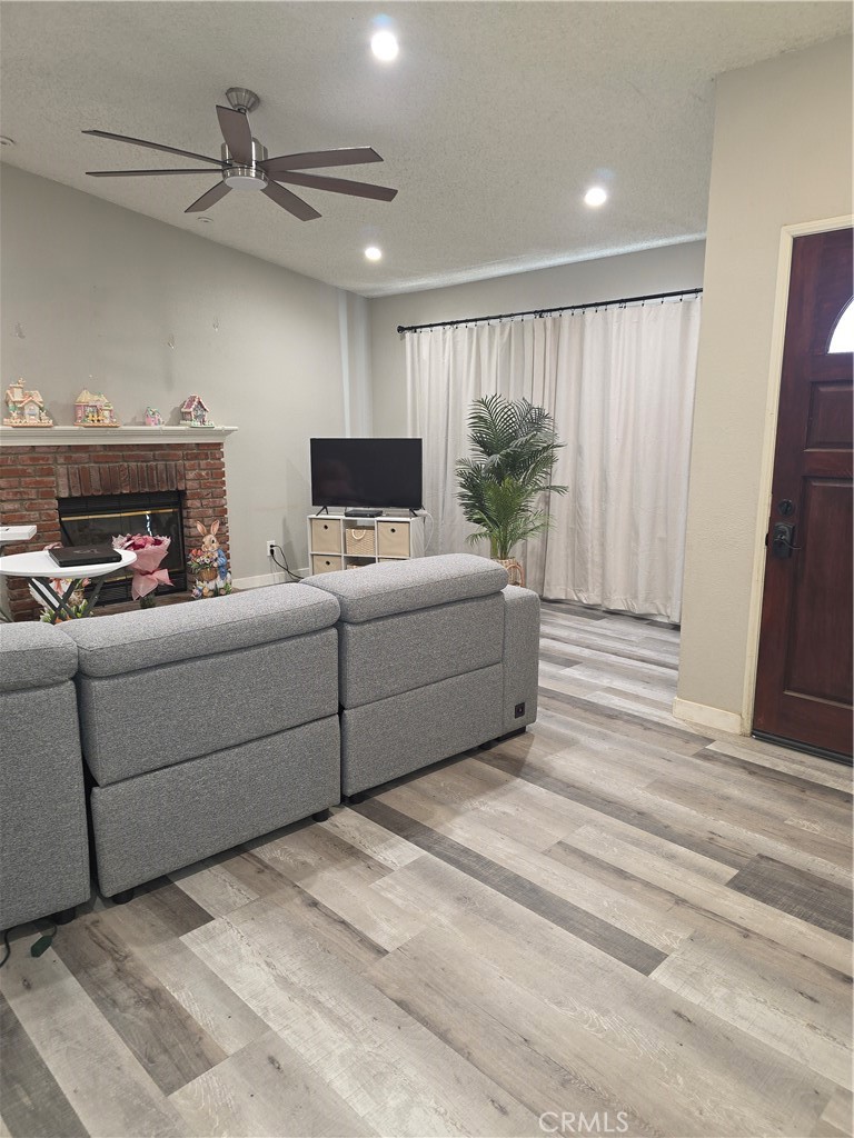 38116 Meadow Wood Street