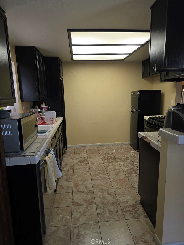 38116 Meadow Wood Street