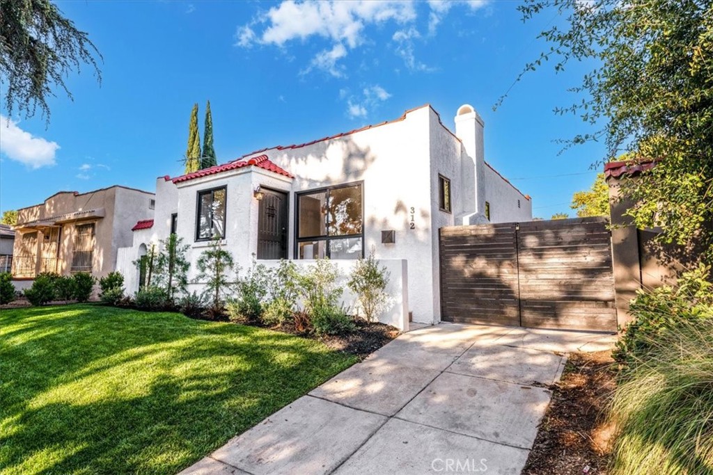 312 N Bronson Avenue