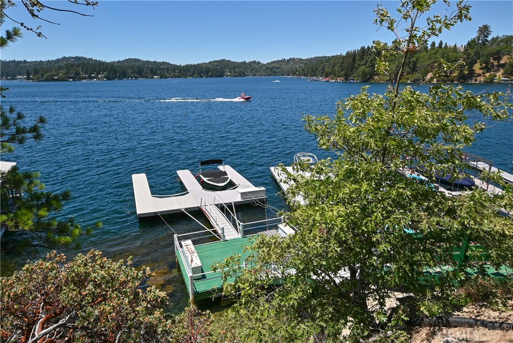 Arrowhead Woods (AWHW) - Residential