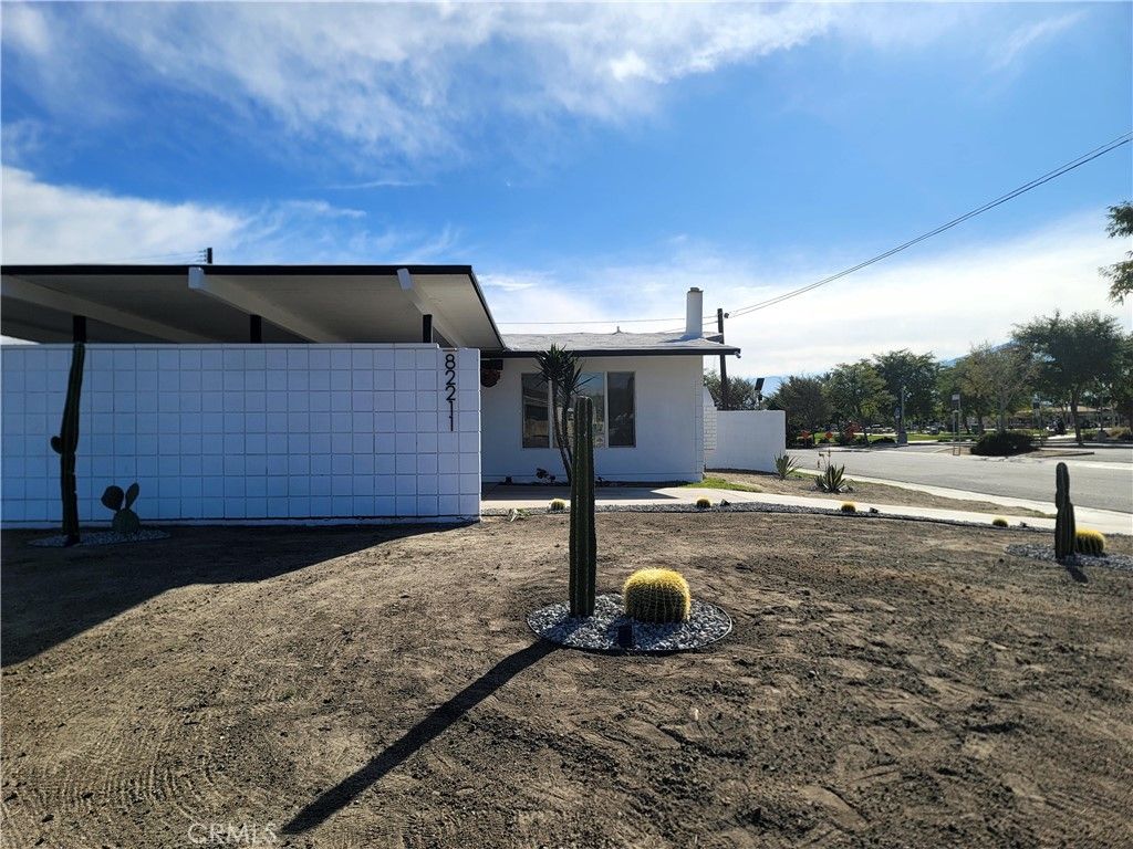 Photo of 82211 Garden Ave, Indio, CA 92201 (MLS # PW26017032)