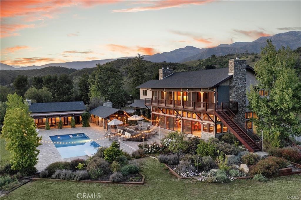 10585 Ojai Santa Paula