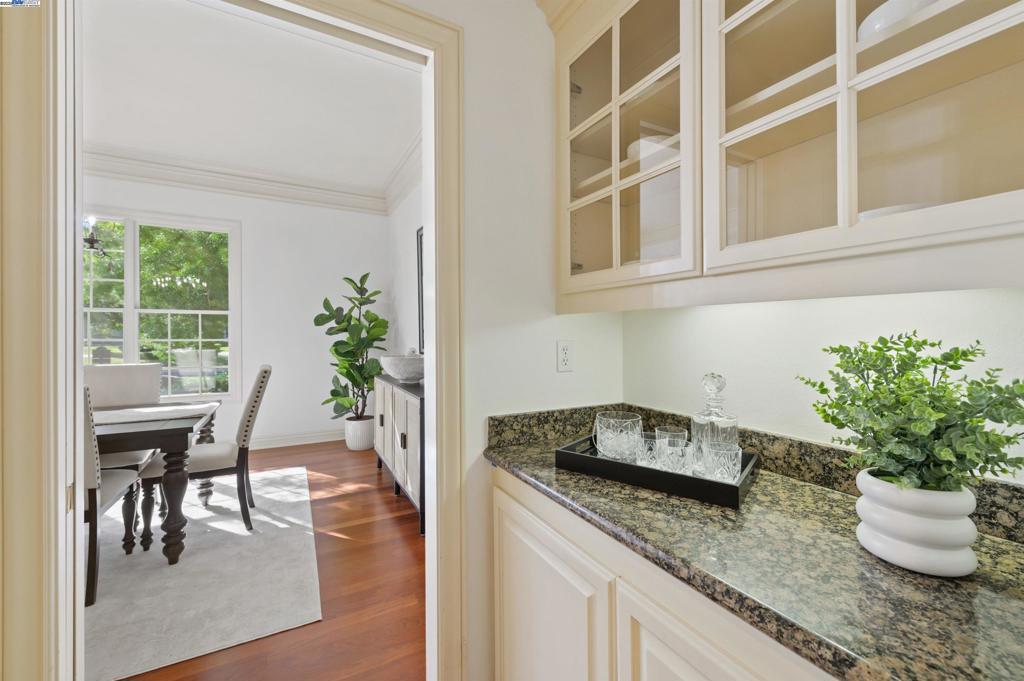RUBY HILL - Residential