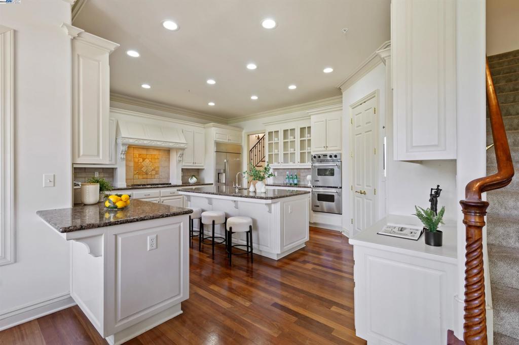 RUBY HILL - Residential