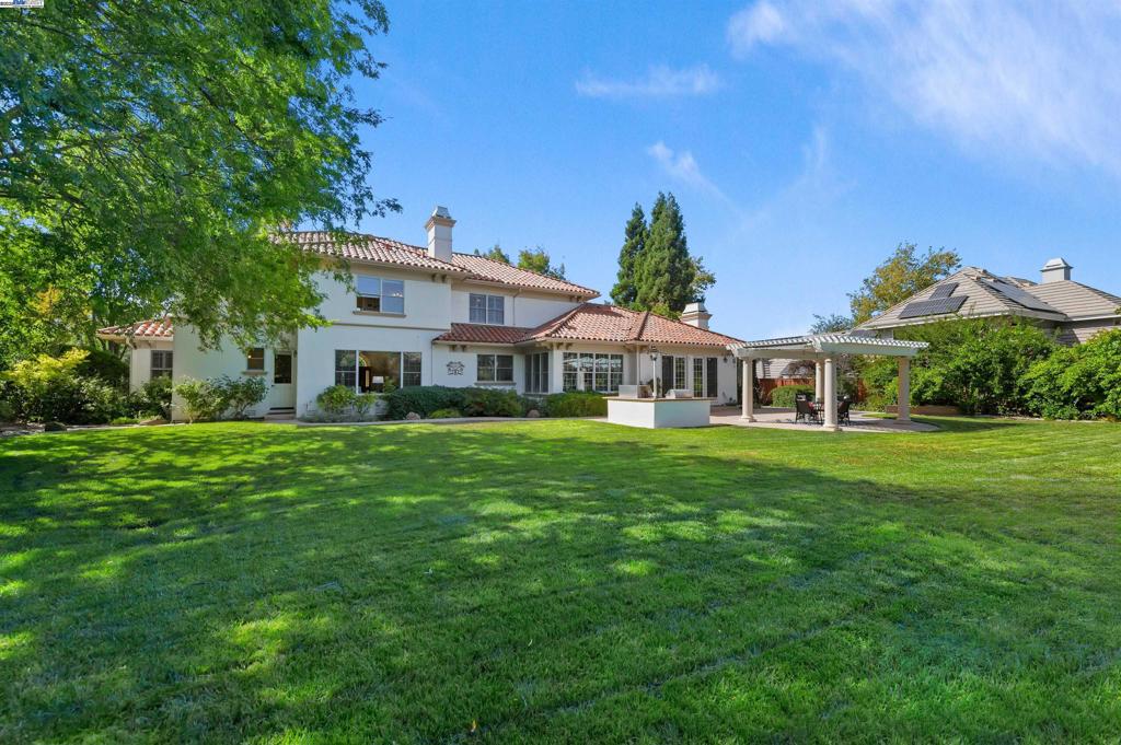RUBY HILL - Residential