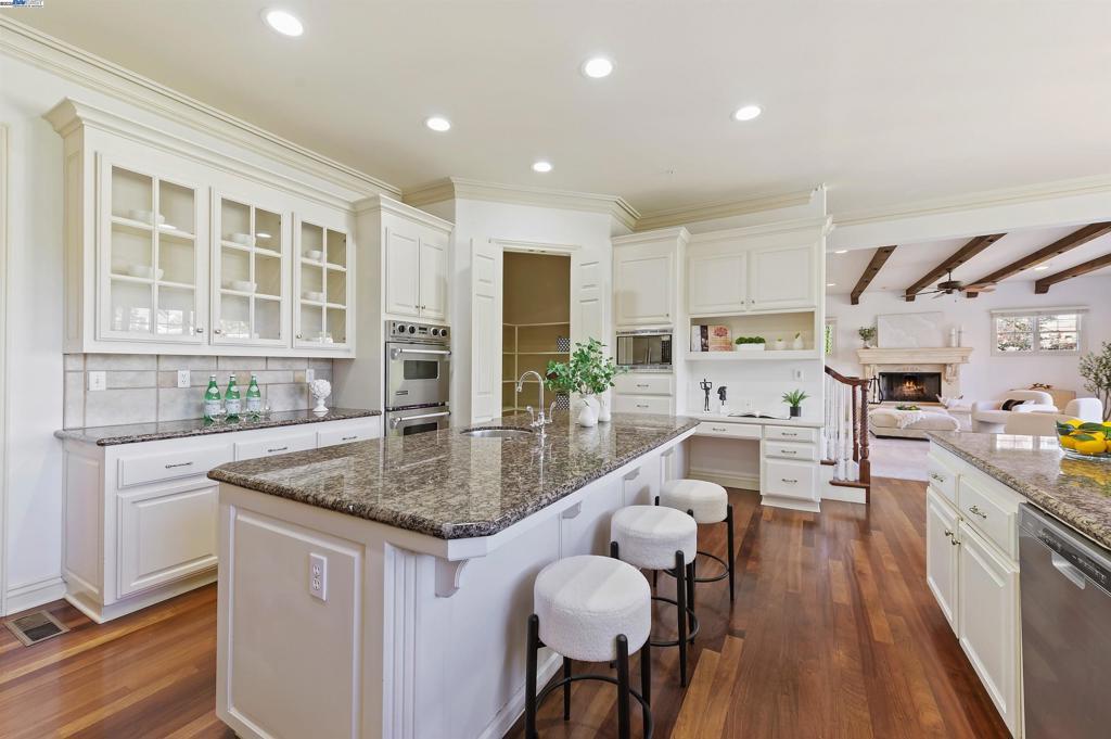 RUBY HILL - Residential