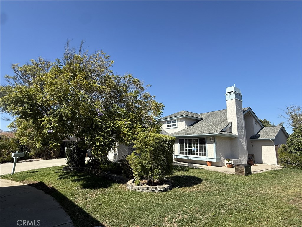 844 Escuela Court