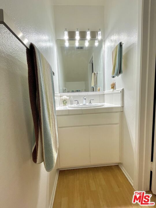 271 S Ventura Road 301