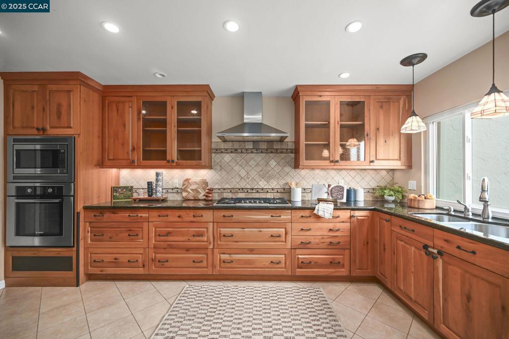HEATHER FARMS - Residential