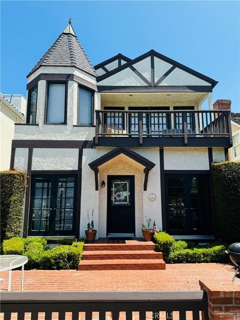 Photo of 87 Rivo Alto Canal, Long Beach, CA 90803 (MLS # PW25153610)