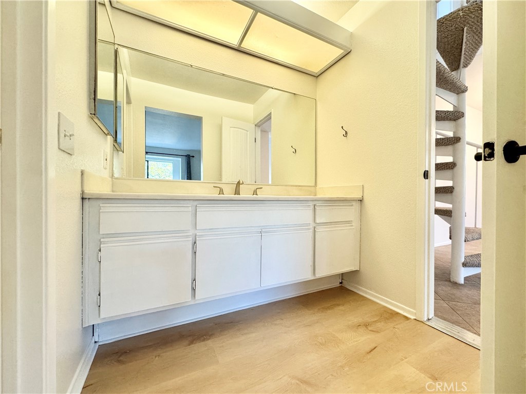 Laurels (LR) - Residential Lease