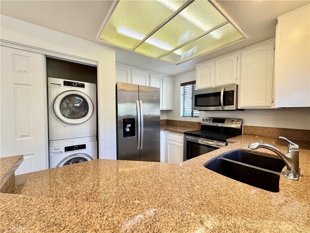 Laurels (LR) - Residential Lease