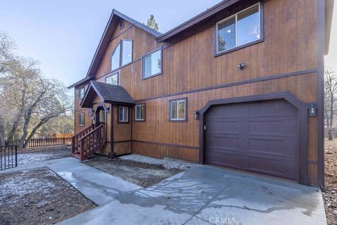 Photo of 478 Cedar Lane, Sugarloaf, CA 92386 (MLS # IG25277464)