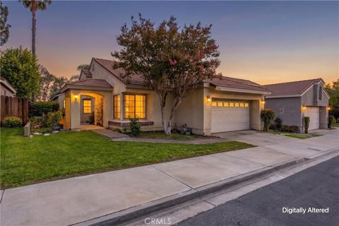 Photo of 29041 Elder Creek LN, Highland, CA 92346 (MLS # IV26147009)