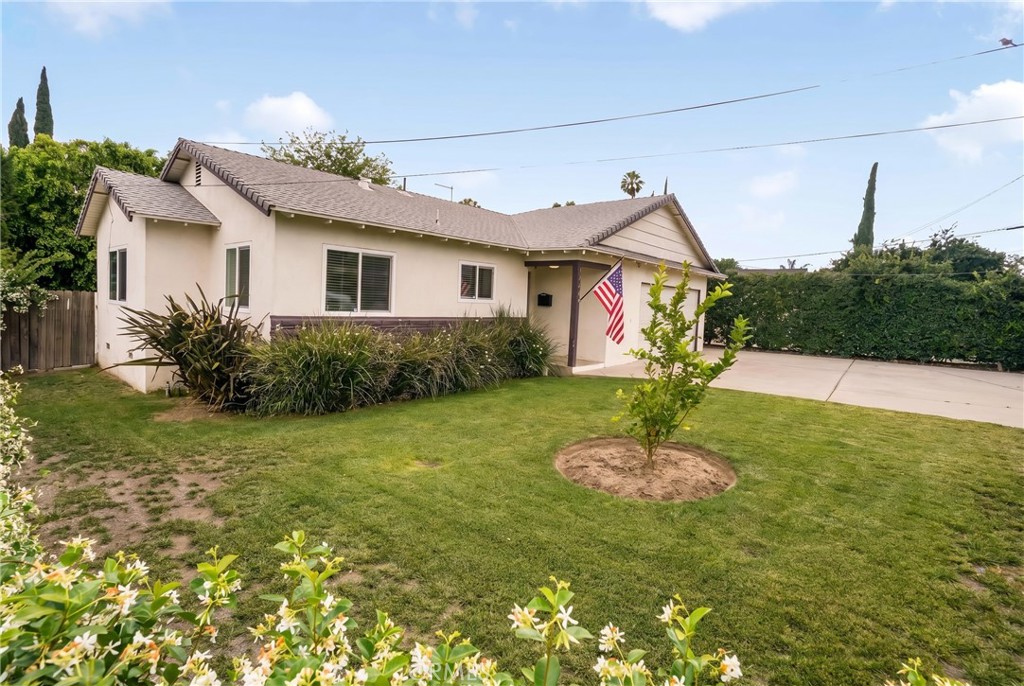 17304 Kingsbury