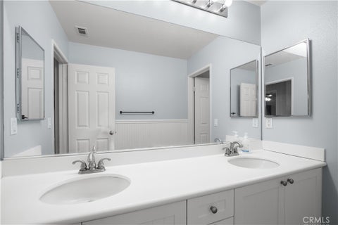 Tiny photo for 13422 Fox Hollow CIR, Eastvale, CA 92880 (MLS # PW26233134)