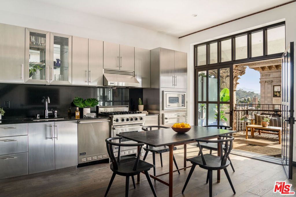 Photo of 1645 Vine Street #1005, Los Angeles, CA 90028 (MLS # 26699089)