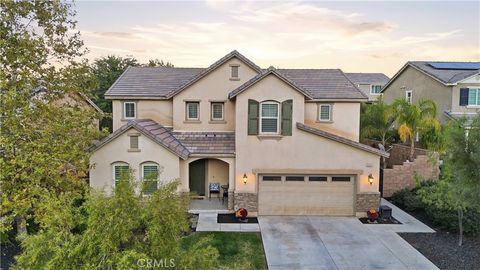 Photo of 25654 Red Hawk Rd, Corona, CA 92883 (MLS # TR25266513)