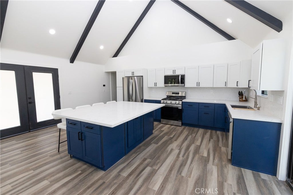 1592 Trinity Court