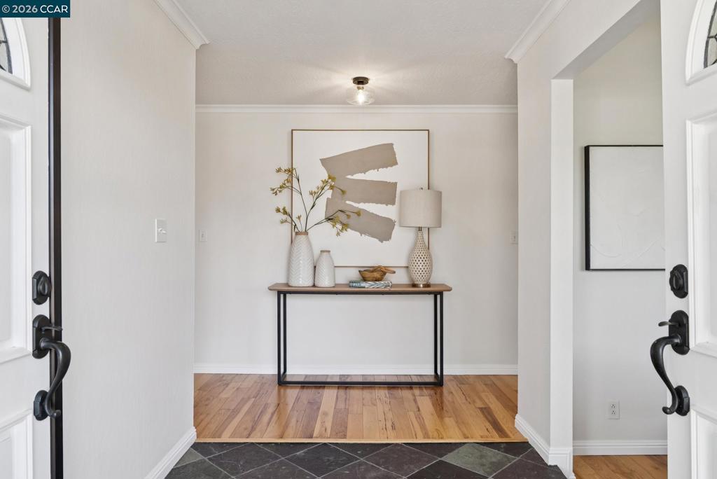 3770 3770 Boxwood Ct