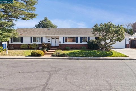 Photo of 3770 3770 Boxwood Ct Ct, Concord, CA 94519 (MLS # 41123073)