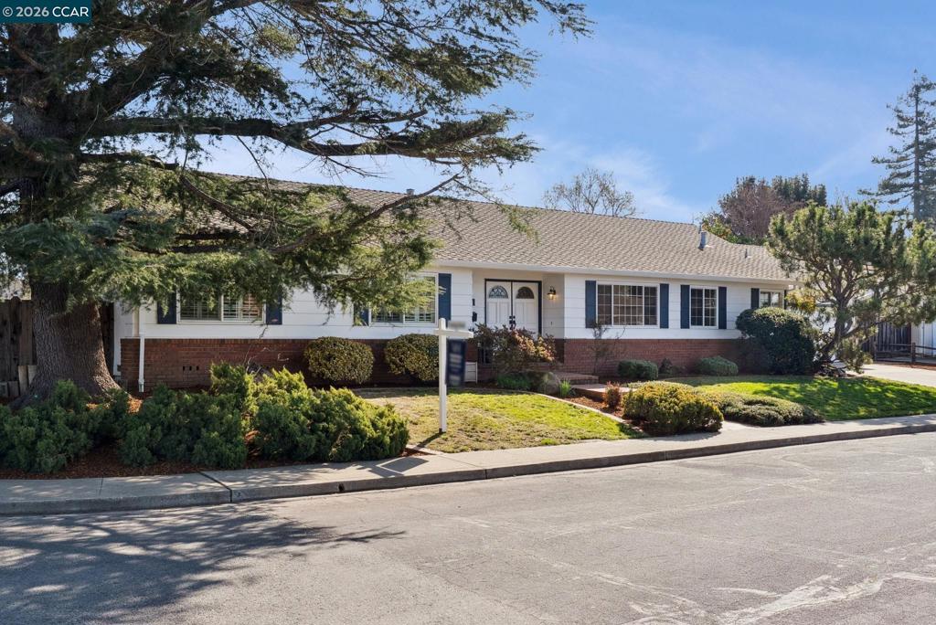 3770 3770 Boxwood Ct