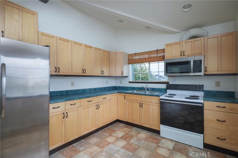 Tiny photo for 912 914 Pacific Street, Morro Bay, CA 93442 (MLS # SC26161704)