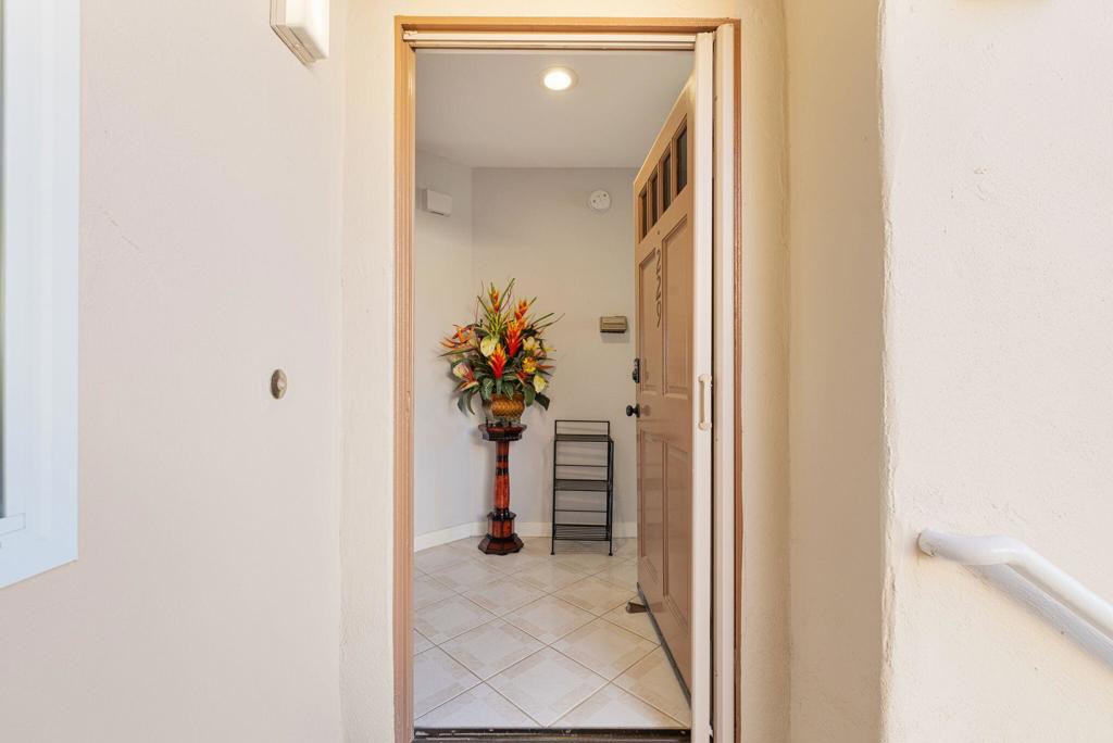 Palm Royale - Residential