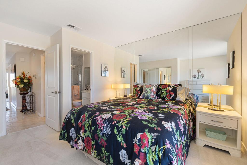 Palm Royale - Residential