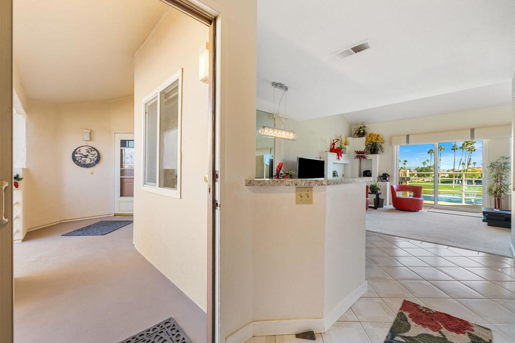 Palm Royale - Residential