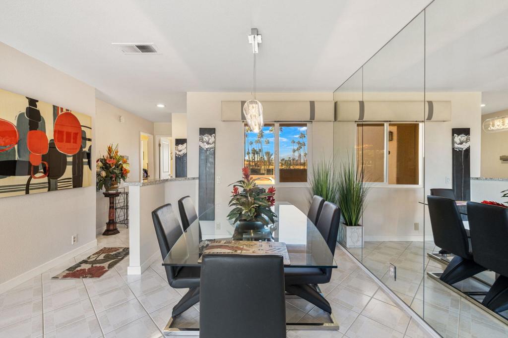 Palm Royale - Residential