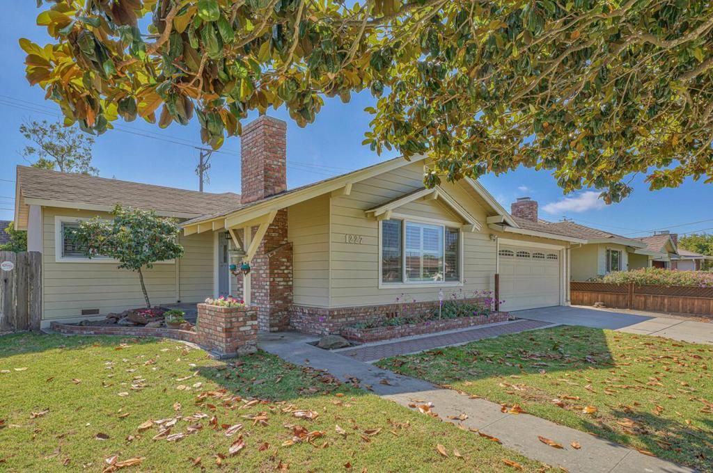 listing image 130727444008005934840