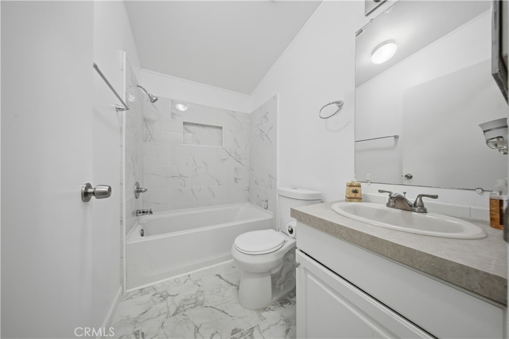 2545 E Avenue I