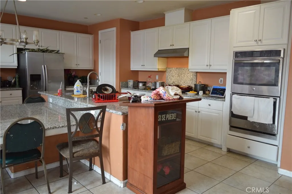 Lake Elsinore, California 92532, United States, 5 Bedrooms Bedrooms, ,5 BathroomsBathrooms,Residential,Active,237121