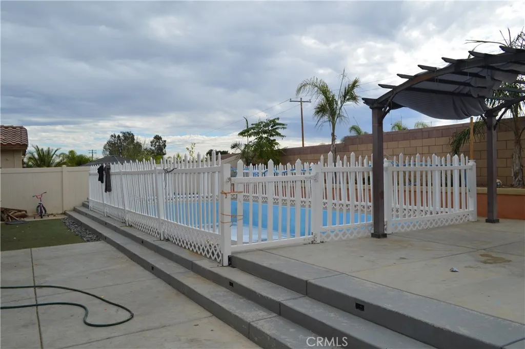 Lake Elsinore, California 92532, United States, 5 Bedrooms Bedrooms, ,5 BathroomsBathrooms,Residential,Active,237121