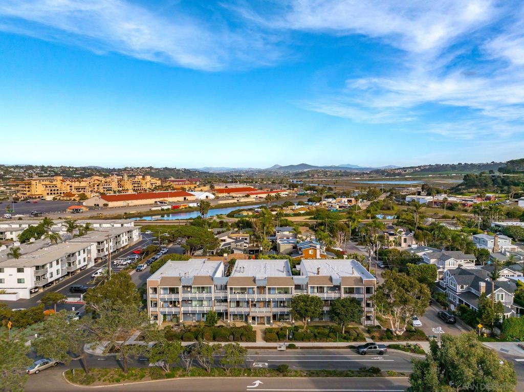2721 Camino Del Mar