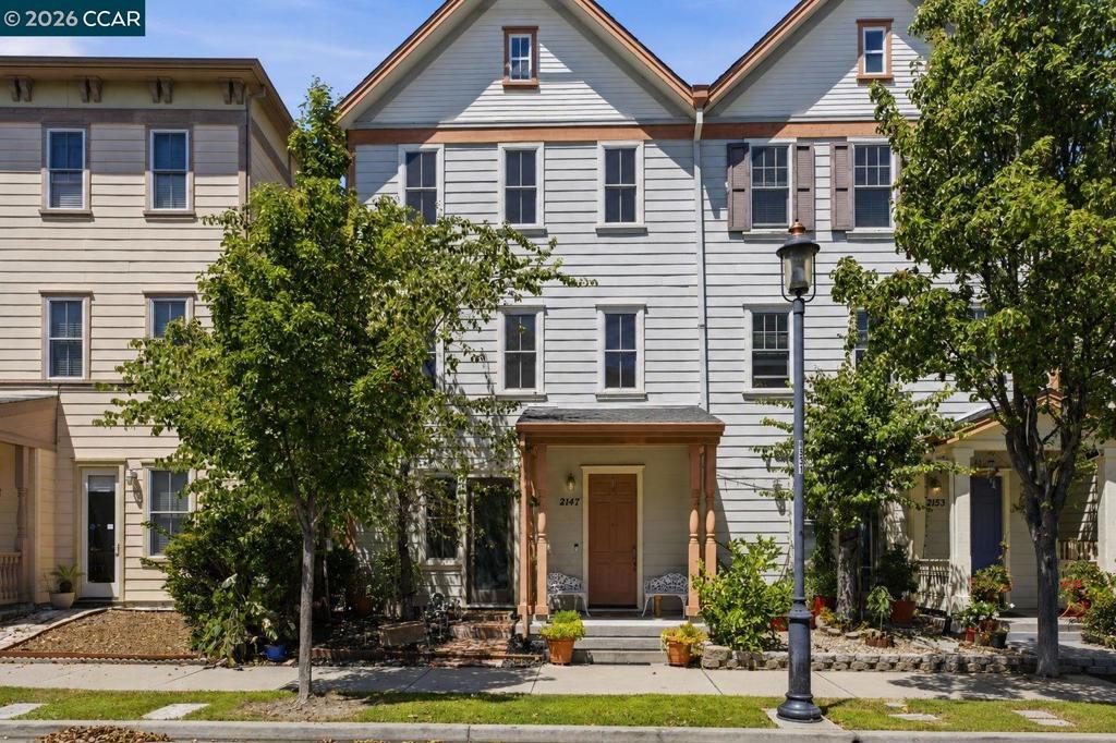 2147 Tsushima St ST, Hercules CA 94547
