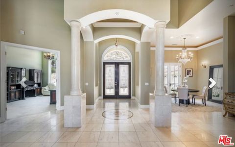 Photo of 232 Saddlebow Road, Bell Canyon, CA 91307 (MLS # 25611849) Photo of 232 Saddlebow Road, Bell Canyon, CA 91307 (MLS # 25611849)