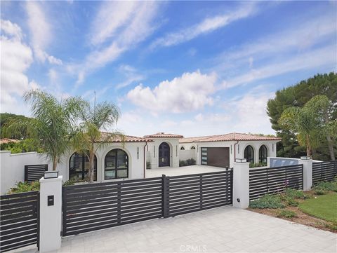 Photo of 36 Sea Cove Dr, Rancho Palos Verdes, CA 90275 (MLS # PV26093351)