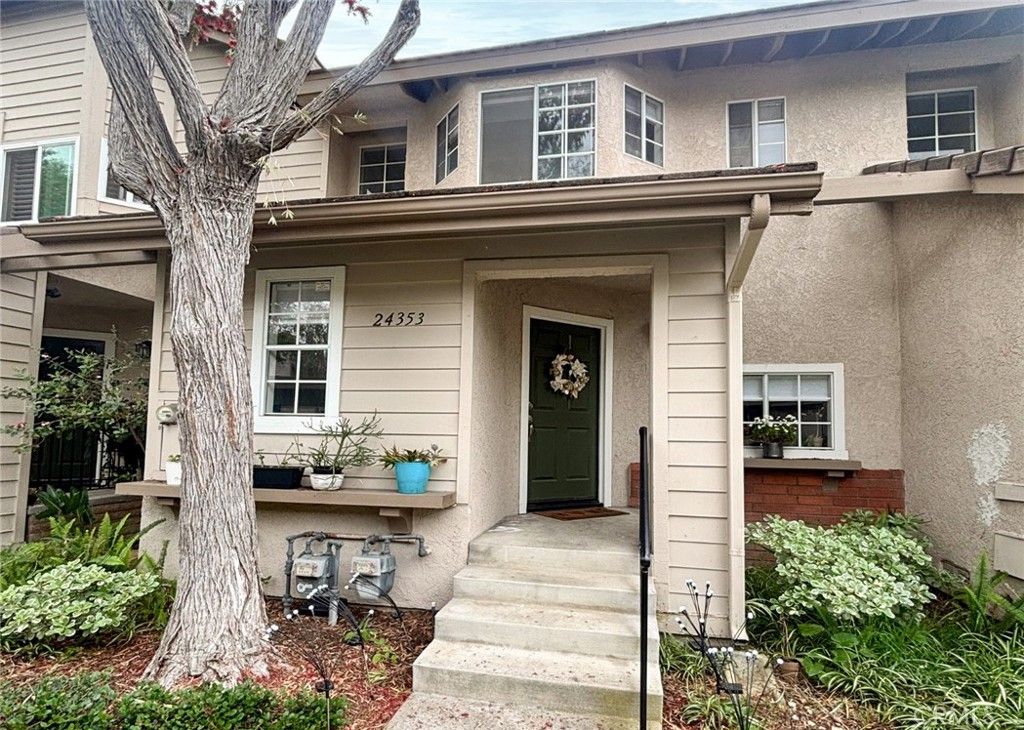 Photo of 24353 Marquis CT Ct #301, Laguna Hills, CA 92653 (MLS # SR26070370)