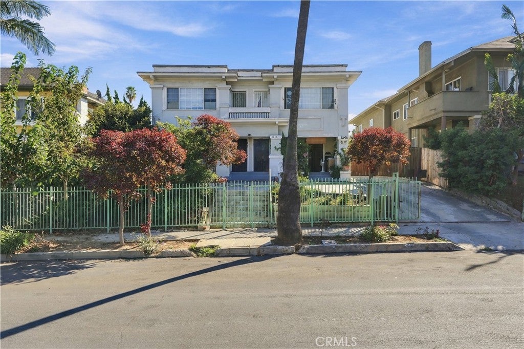 1244 5th Ave