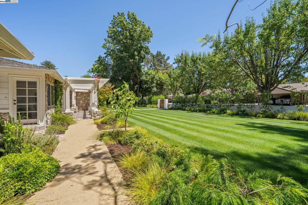 CHERRY LANE - Residential