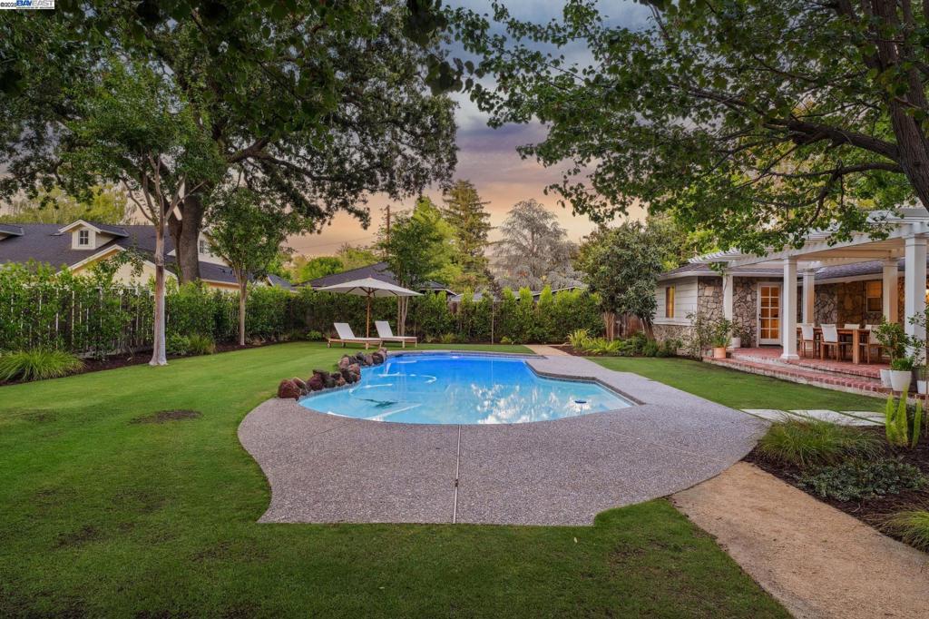 CHERRY LANE - Residential