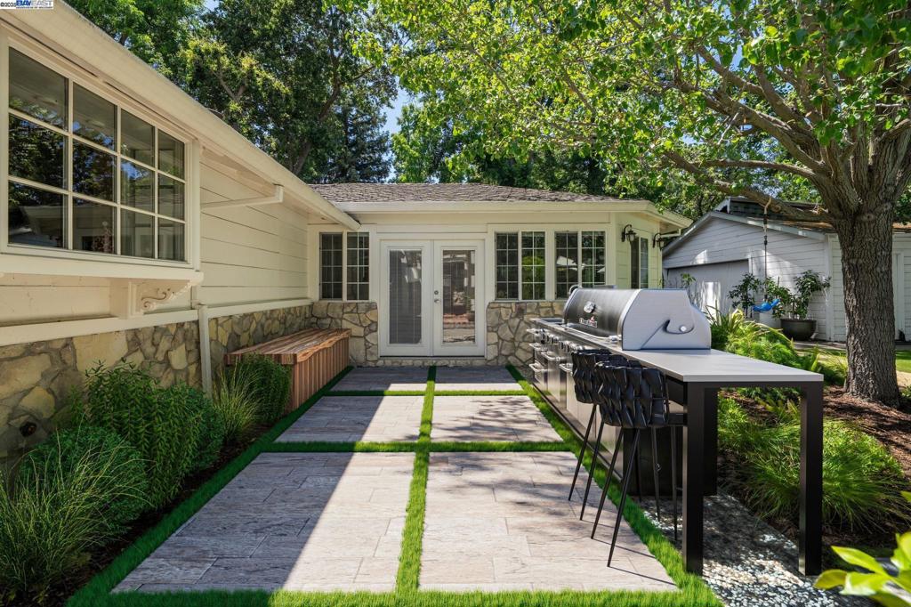 CHERRY LANE - Residential