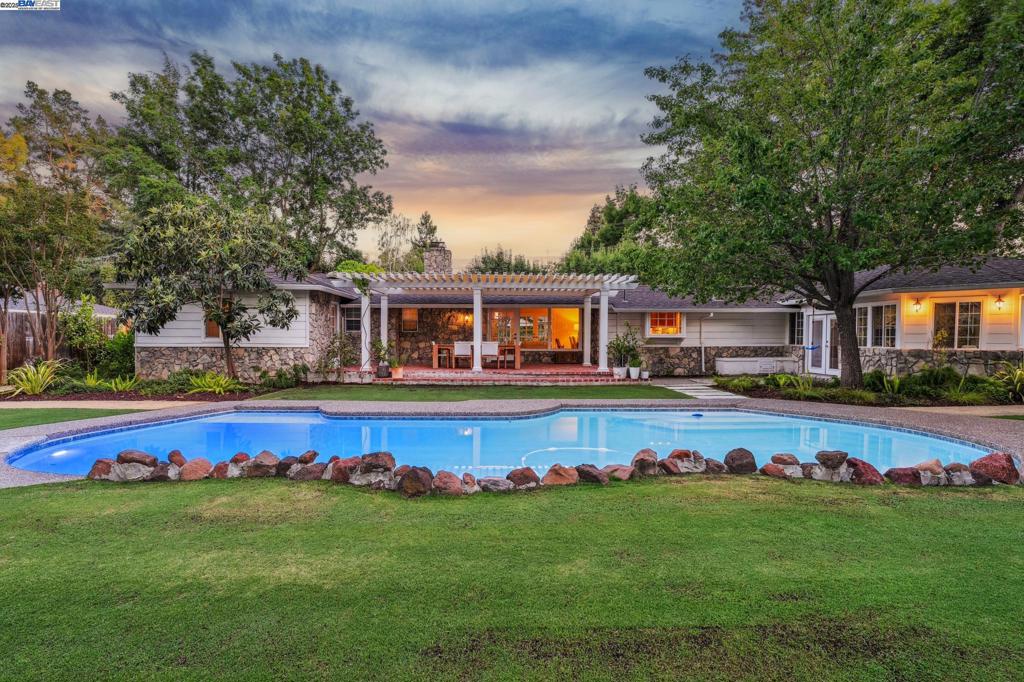 CHERRY LANE - Residential