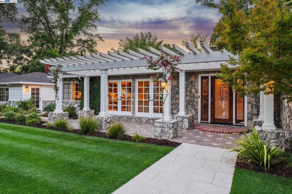 CHERRY LANE - Residential