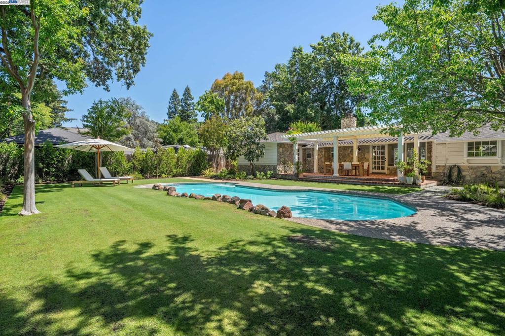 CHERRY LANE - Residential