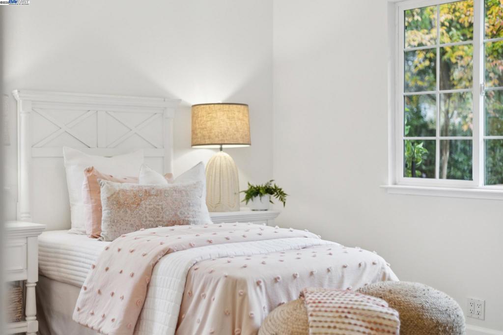 CHERRY LANE - Residential