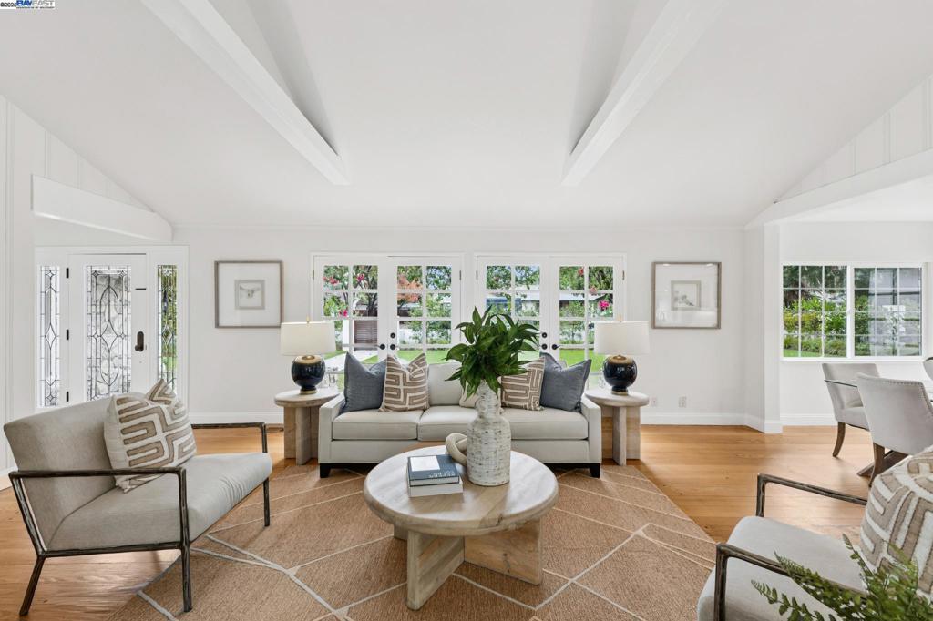 CHERRY LANE - Residential