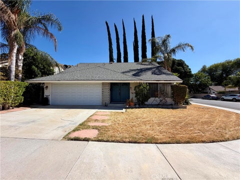 Photo of 21472 Peggy Joyce LN, Saugus, CA 91350 (MLS # DW26227069)